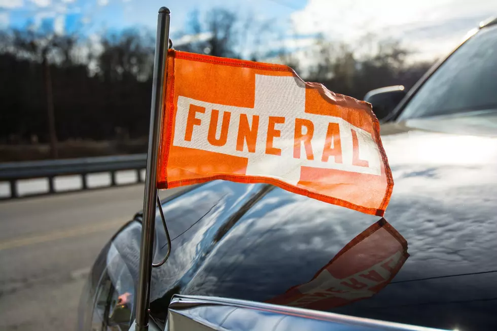 Funeral Processions in Maine: The Difference Between Courtesy & State Law