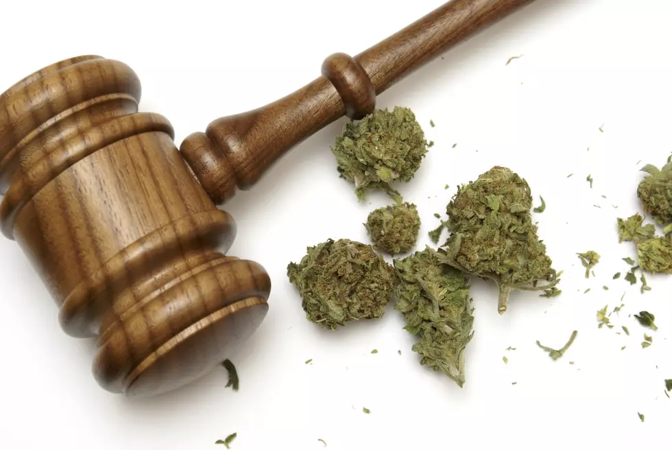 Maine Man Accused of Theft Accidentally Turns Himself in at a Head Shop