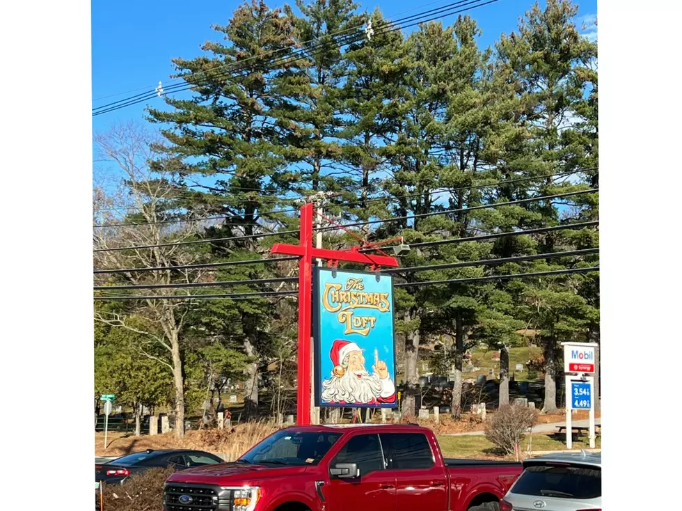 Enormous Year-Round Christmas Store in New Hampshire is a Must-Visit